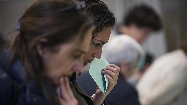 Andalucía confía su destino nuevamente al socialismo, pero en minoría simple