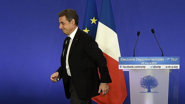 Marine Le Pen gana menos de lo previsto y Sarkozy vuelve con más fuerza