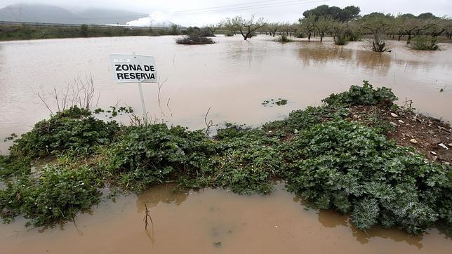 Temporal de lluvias: lluvias de 160 litros por metro cuadrado desbordan el Palancia