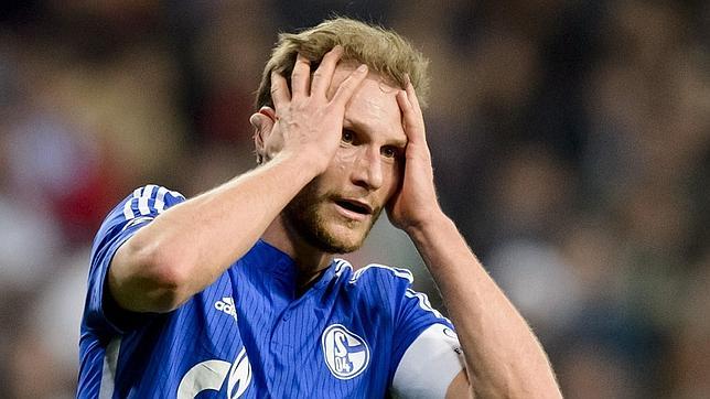 La tragedia aérea del Airbus conmociona al futbolista alemán Hoewedes