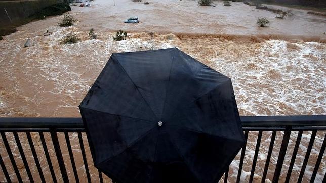 Alerta este martes en doce provincias por lluvias, nieve y olas