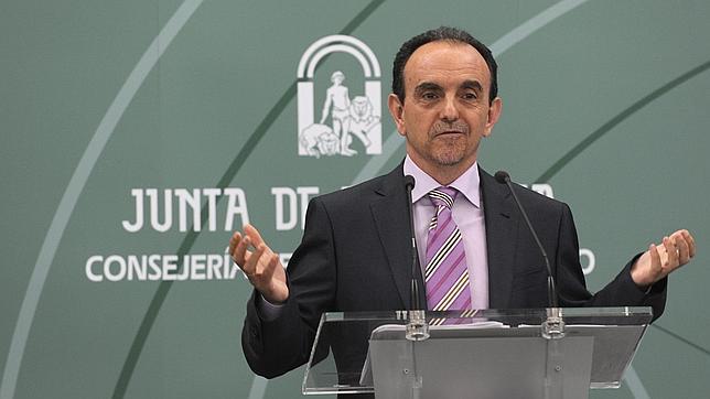 Los nombres históricos que se quedan fuera del Parlamento andaluz