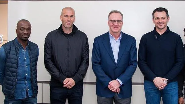 Zidane, junto Karl-Heiz Rummenigge, Makelele y Sagnol