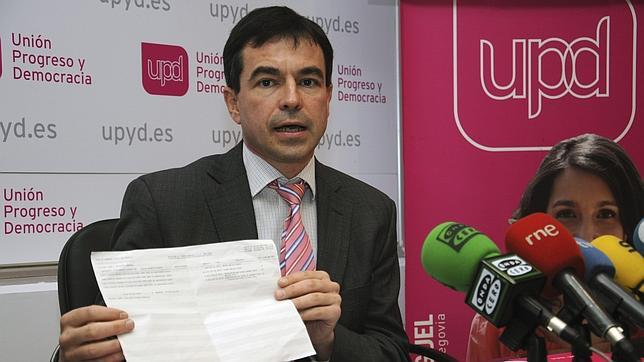 Rosa Díez nombra portavoz adjunto de UPyD a Andrés Herzog
