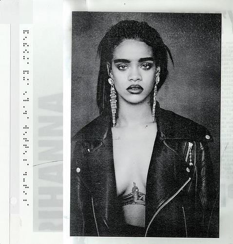 Con las cejas de Frida Kahlo, así aparece Rihanna en la portada de su último disco