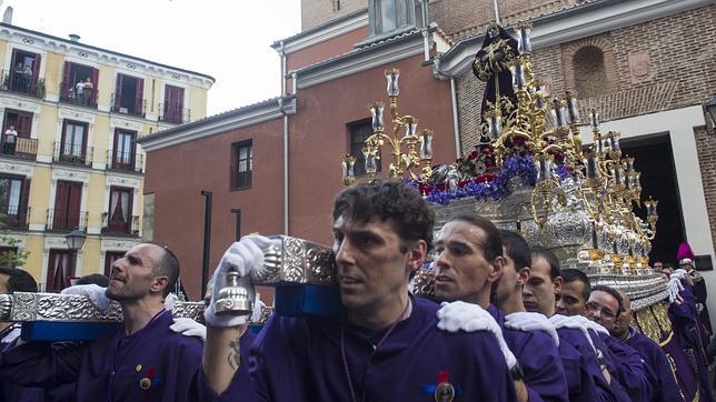 Jesús «El Pobre» a su salida de la Iglesia de San Pedro «El Viejo»