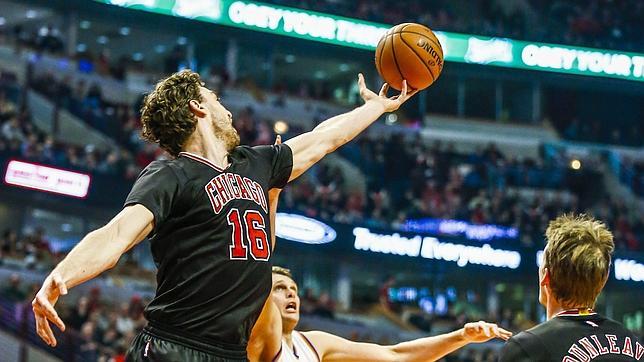 Otra noche de rutina para Mirotic y Gasol