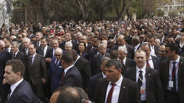 ¿Por qué no acudió Rajoy a la marcha contra el yihadismo encabezada por Renzi y Hollande?