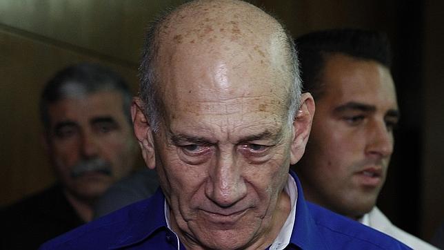 El ex primer ministro israelí Ehud Olmert, condenado por otro caso de corrupción