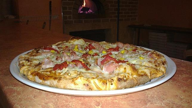 Pizza del local segoviano