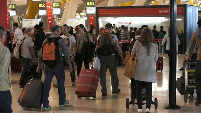 Interior encarga un megacerebro capaz de localizar terroristas entre los pasajeros