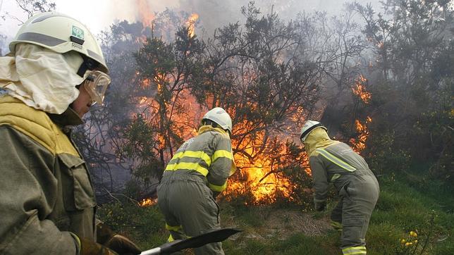 Refuerzo de personal y medios ante el elevado riesgo de incendios forestales en Galicia