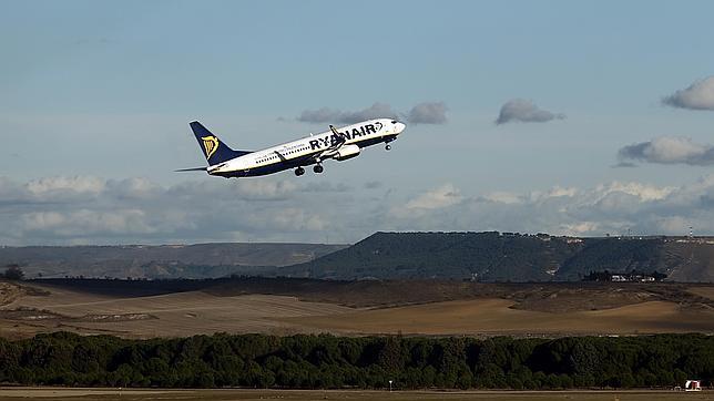 Entre marzo de 2014 y marzo de este año, Ryanair transportó 90,5 millones de viajeros