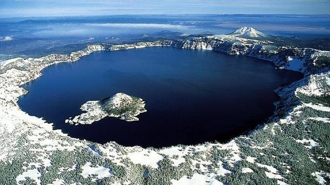 Los lagos en cráteres volcánicos más asombrosos del mundo