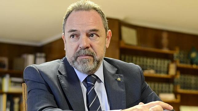 El Consejo de Ministros cesa a Jesús Labrador como delegado del Gobierno