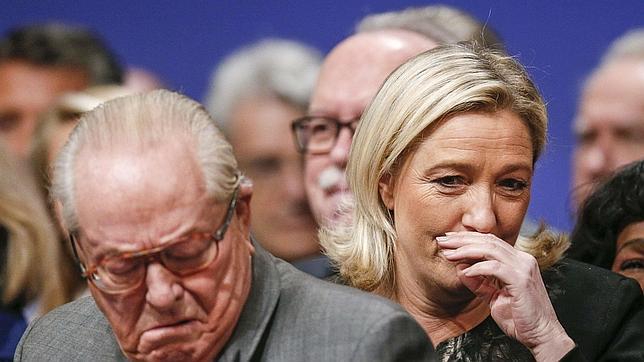 El partido de los Le Pen, bajo sospecha de financiación ilegal