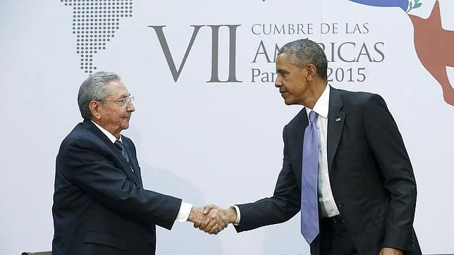 Castro y Obama se saludan este sábado