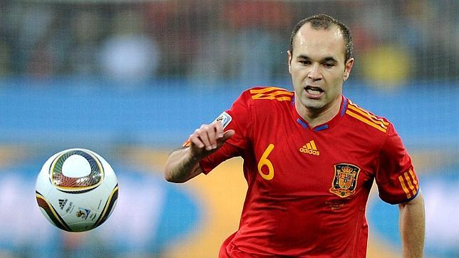 Andrés Iniesta, el castellano-manchego favorito para salir a tomar cervezas