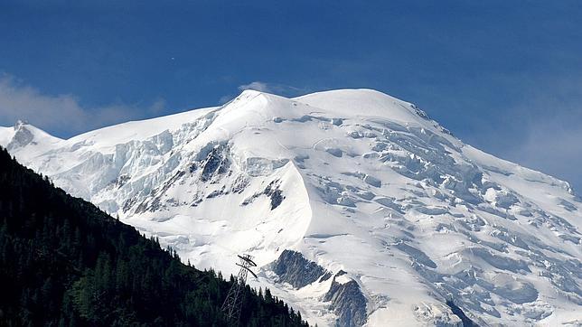 Muere un mosso y otro resulta herido grave en un accidente de alpinismo en los Alpes franceses