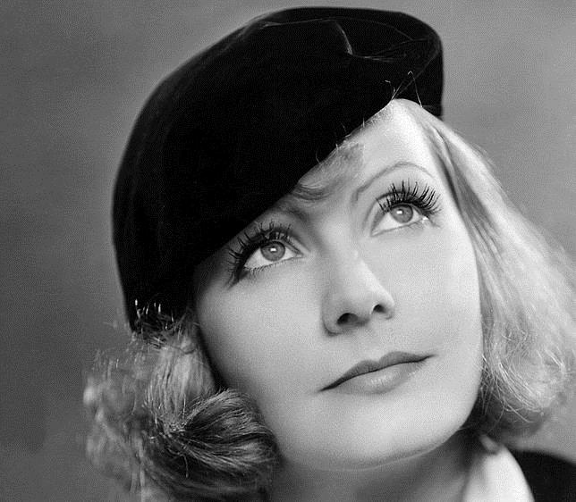 El enigma persigue a Greta Garbo veinticinco años después de su muerte