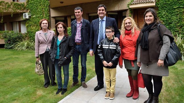 Sanidad cede un piso a Afanion para familiares de niños con cáncer