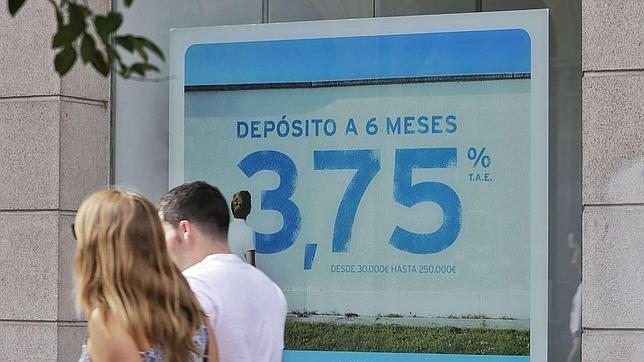 La banca española incrementa sus beneficios un 35% durante 2014