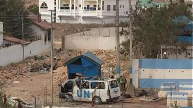 Al menos 9 muertos en un ataque contra un vehículo de la ONU en Somalia