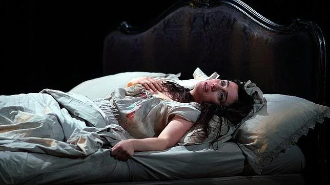Ermonela Jaho, en el papel de Violeta, en «La Traviata»