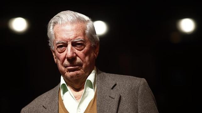 Vargas Llosa y el Teatro Real, reconocidos con Medalla de Oro de la Comunidad de Madrid