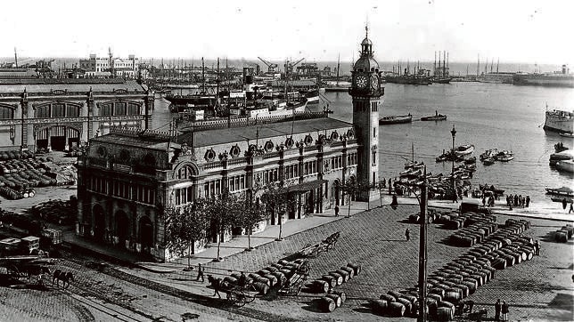 ABC resume en imágenes cien años de historia en la Comunidad Valenciana