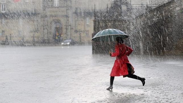 El último fin de semana de abril se despide con fuertes lluvias en el norte