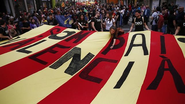 La manifestación catalanista del 25 d'Abril se convierte en un acto electoral