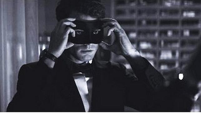 La primera imagen de «Cincuenta sombras más oscuras», con Jamie Dornan enmascarado