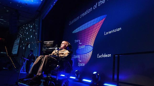 Stephen Hawking: «En otro universo, Zayn todavía está en One Direction»