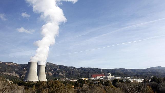 Una bobina de la central nuclear de Cofrentes se quema sin causar heridos