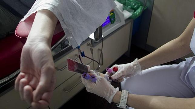 La justicia europea dictamina que la prohibición a los homosexuales de donar sangre «puede estar justificada»