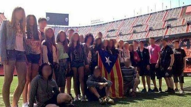 El Valencia lamenta la exhibición de una «estelada» en Mestalla