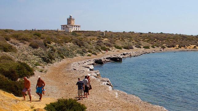 Costas invertirá 90.000 euros en el litoral alicantino