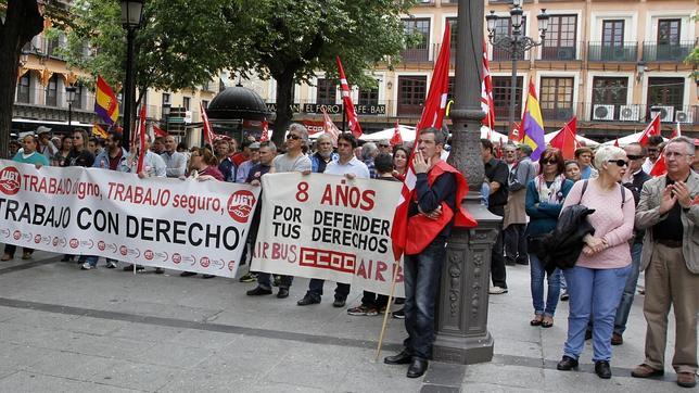 Miles de personas salen a la calle en contra de la «situación canalla» actual