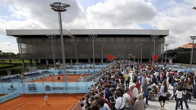 La EMT fleta la línea 180 de Legazpi a la «Caja Mágica» durante el torneo de tenis