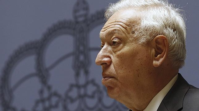 Margallo: «No le puedo pedir a Felipe González que no viaje a Venezuela»