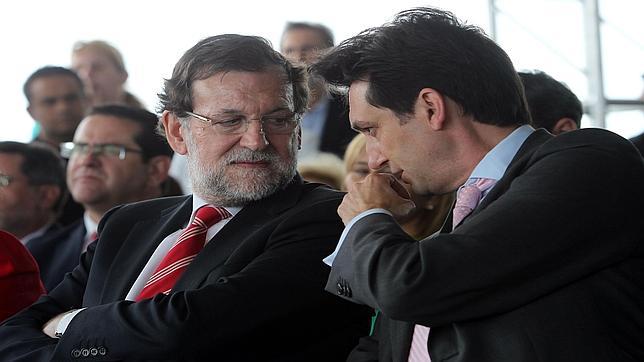 Rajoy reúne a la cúpula del PP valenciano para cerrar filas con «sensatez» ante el 24-M