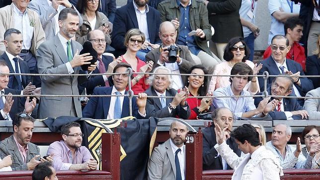 Juan del Álamo brinda al Rey la primera oreja de San Isidro