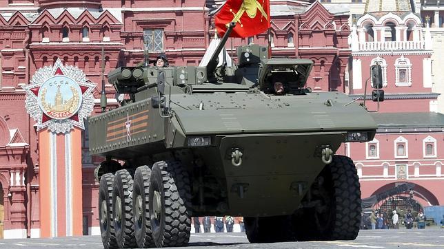 Un vehículo Boomerang y sus cuatro potentes ejes