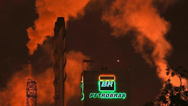 Petrobras acude a la Justicia para recuperar el dinero robado
