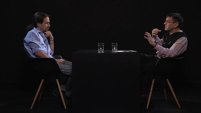 Pablo Iglesias escenifica su reconciliación con el «filósofo» Monedero