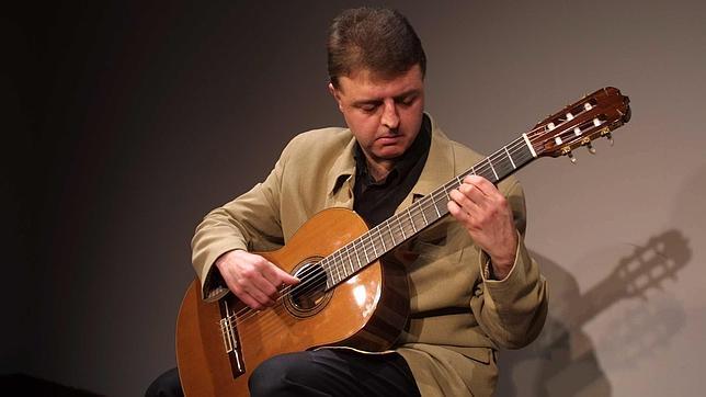 El concertista Manuel Babiloni fallece mientras tocaba la guitarra