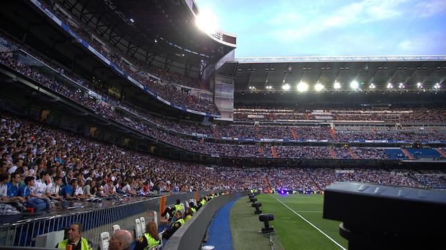 La afición del Bernabéu cantará hoy el Himno de la Décima