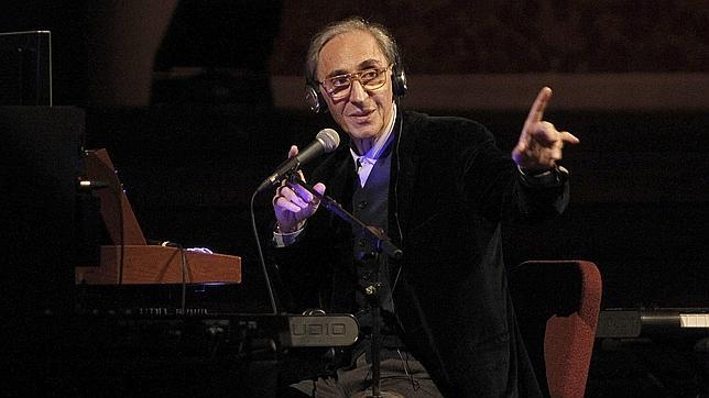 Franco Battiato aplaza hasta septiembre sus conciertos en Madrid y Vigo