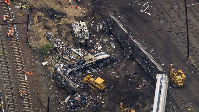 El accidente de un tren que iba a 170 km/h causa siete muertos en Filadelfia